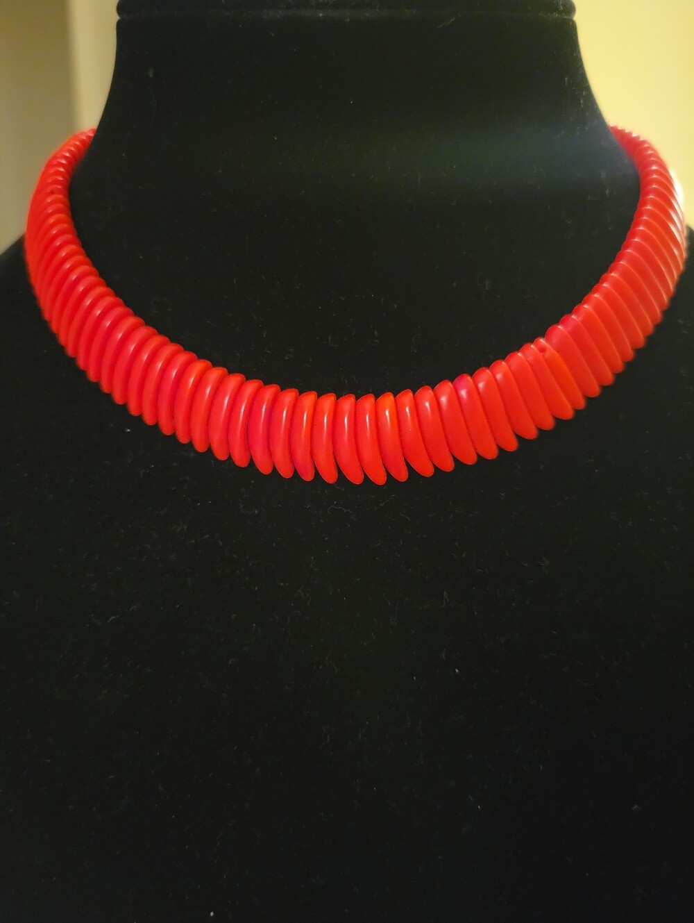 Vintage 50's Red Beaded Choker Necklace - Picture 2 of 8
